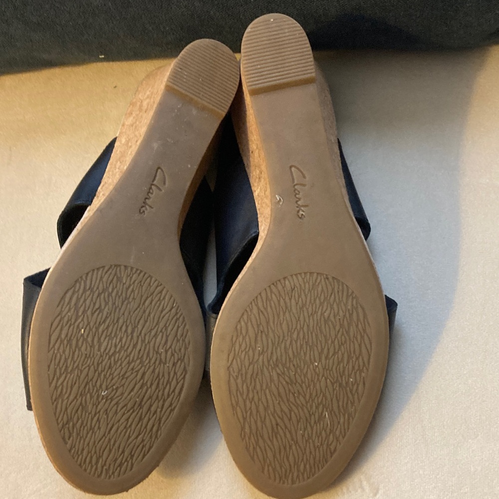 Clarks Black Leather Wedges with Tan Cork Heel - Picture 3 of 6